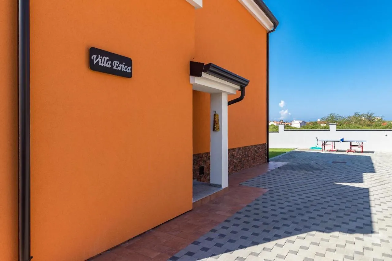 Luxury Villa Hedone With Pool & Whirpool In Pula Near The Beach