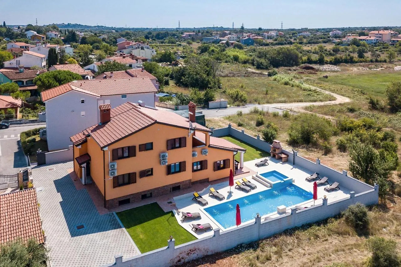 Luxury Villa Hedone With Pool & Whirpool In Pula Near The Beach 0*,  Croatia