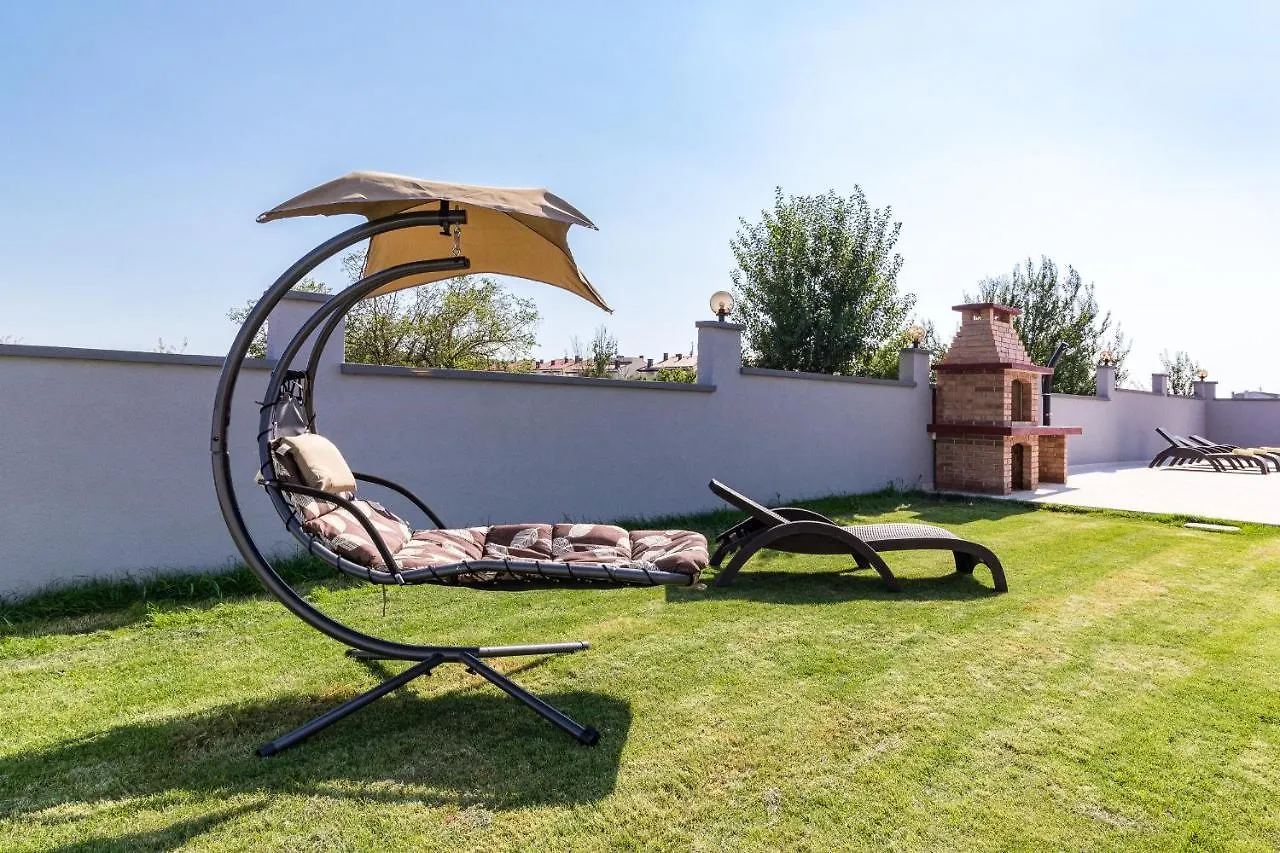 Luxury Villa Hedone With Pool & Whirpool In Pula Near The Beach