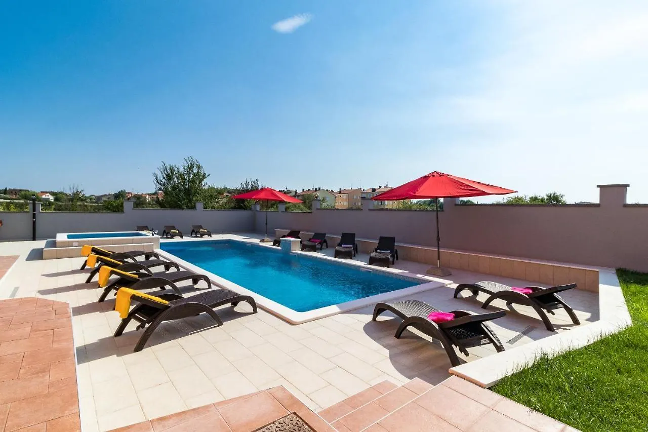 Luxury Villa Hedone With Pool & Whirpool In Pula Near The Beach Croatia