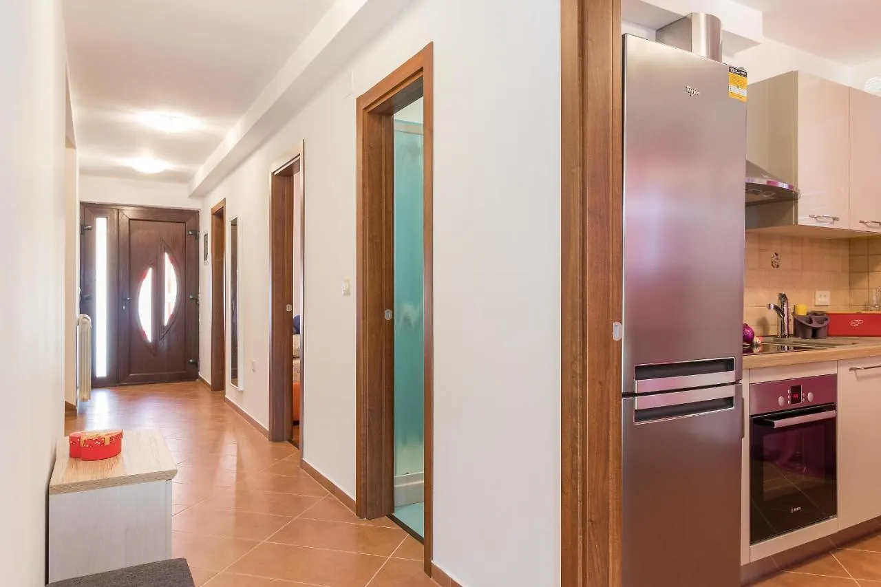 Luxury Villa Hedone With Pool & Whirpool In Pula Near The Beach