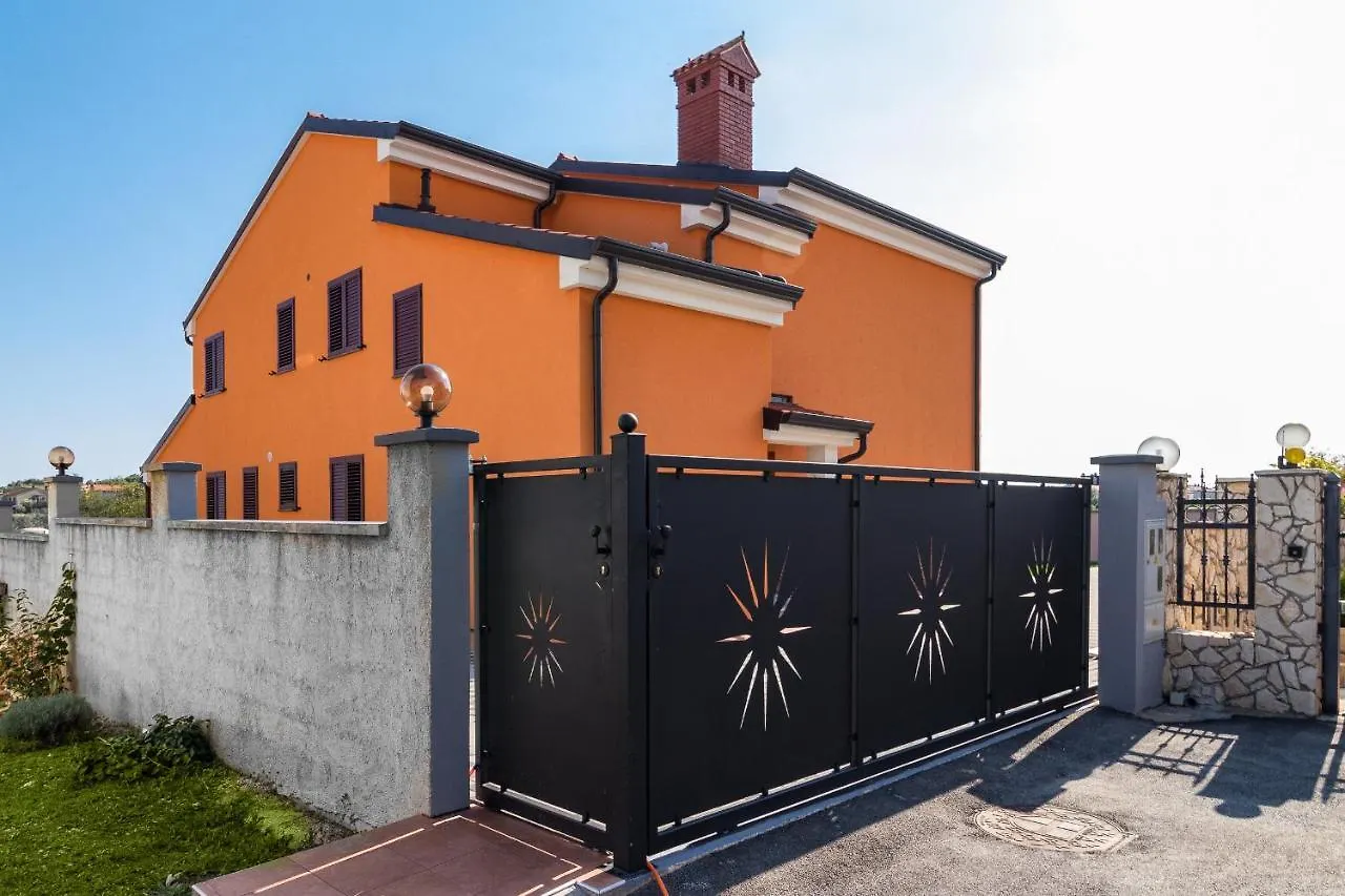 Luxury Villa Hedone With Pool & Whirpool In Pula Near The Beach 0*,