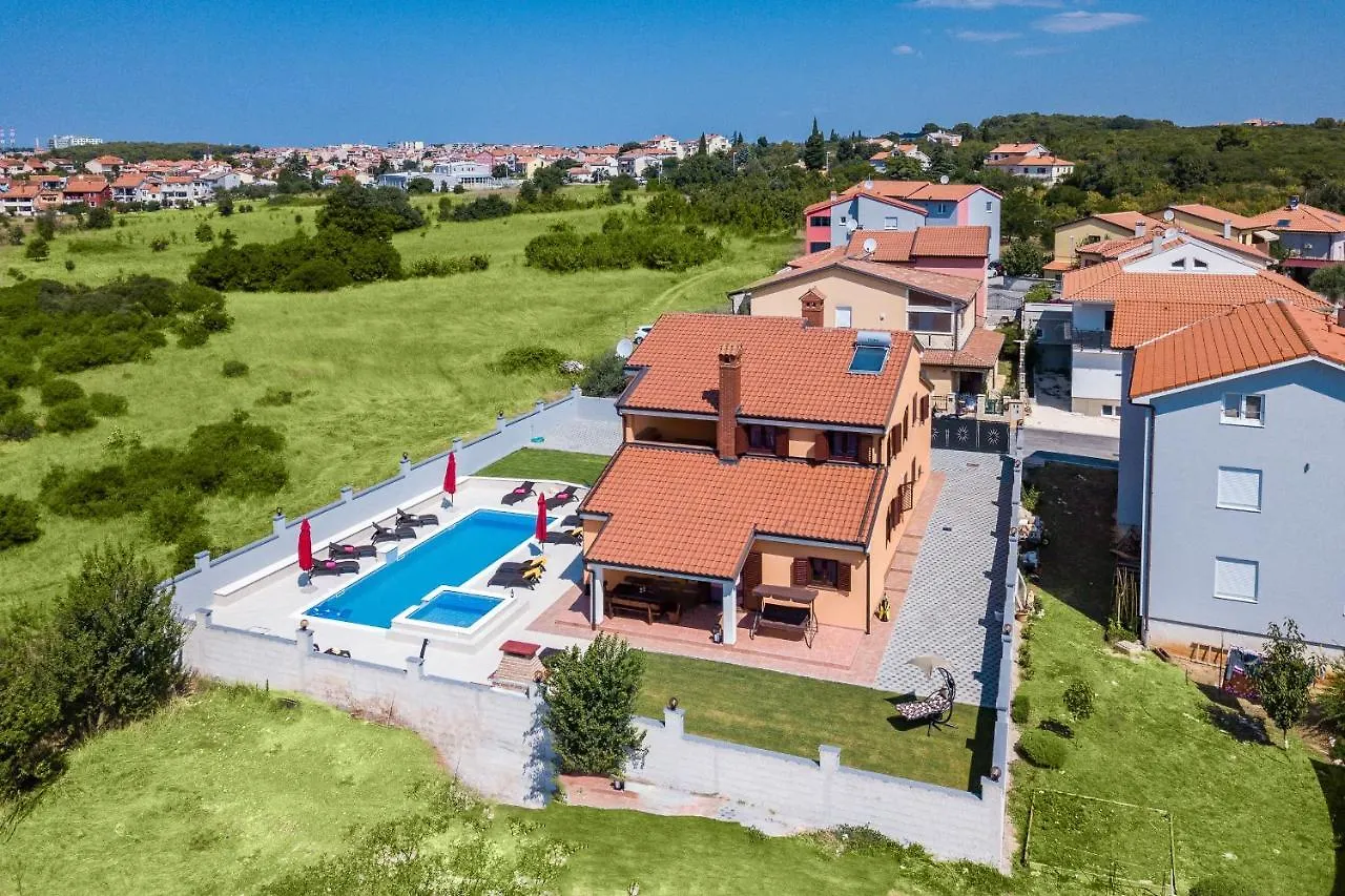 Luxury Villa Hedone With Pool & Whirpool In Pula Near The Beach 0*,